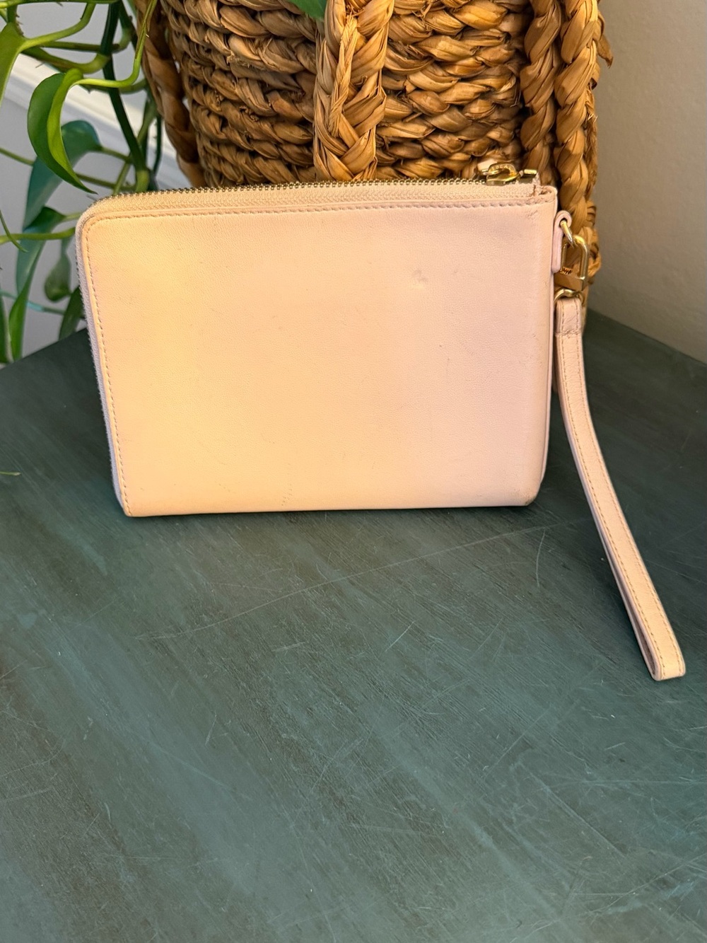 TORY BURCH shell pink Britten Large zip pouch wristlet with iconic logo - Picture 2 of 7